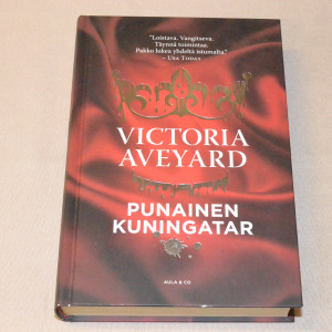Victoria Aveyard Punainen kuningatar